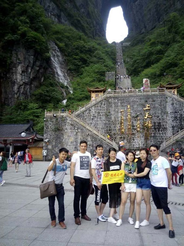 服务、诚信、真诚为宗旨:张家界私人导游提供专业服务质量