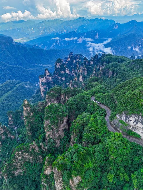 张家界5天旅游团攻略,一站式吃住行 门票全包,省心游玩指南