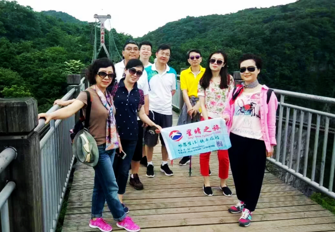 从长沙前往张家界的最佳乘车指南及导游建议